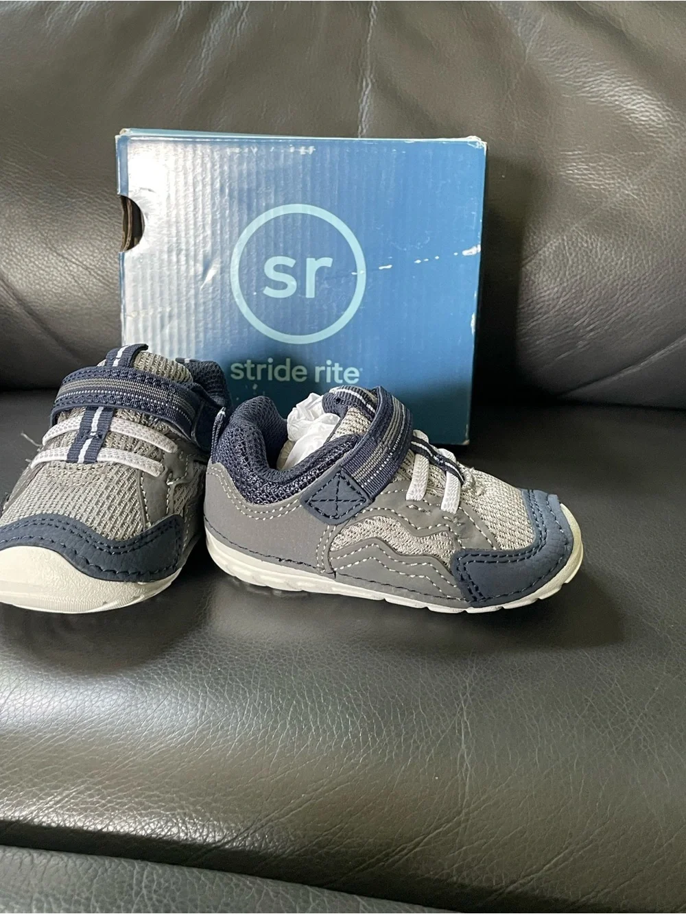 Stride Rite - Soft Motion Kylo Sneaker - NIB - Navy/Gray - Boys Size 4XWide